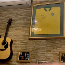 The Venue Steakhouse - Decor from celebrities