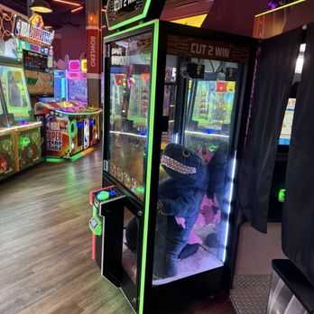 Bowlero Arcadia - Bowling Near Me - Arcadia, California