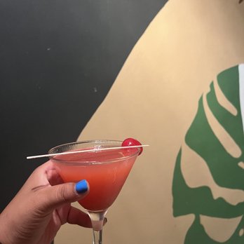 Cinco Restaurant - pink lady - Puerto Rican Near Me - Aguadilla, Puerto Rico
