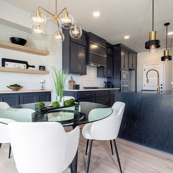Shamrock Cabinet - Custom kitchen cabinets, island and shelving - General Contractors Near Me - Raytown, Missouri