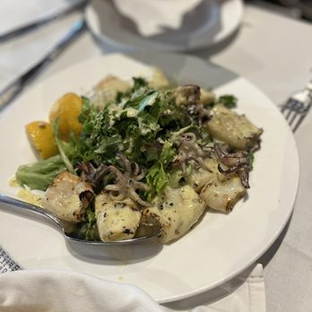 Cafe Santorini - Italian Near Me - Pasadena, California