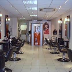 Top 10 Best Hair Salon For Black Hair Near South Kensington