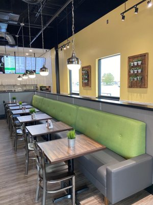 Doc Green's Salads and Grill by null