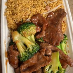 Han Hin Chinese Take-Out - 8. Beef with Broccoli Combination Plate