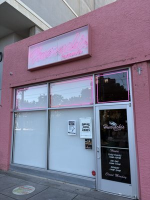 Huarachis Taqueria by null