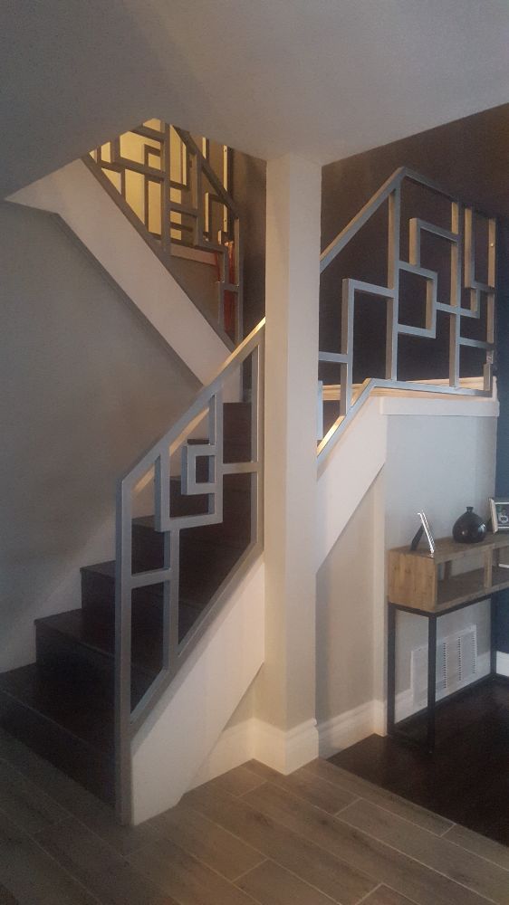 Slide of S & I Construction