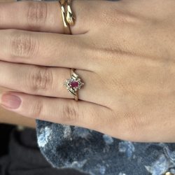 Fast-Fix Jewelry and Watch Repairs - North Tampa