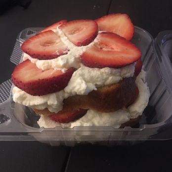 Jason's Deli - Strawberry Shortcake @ Jason''s Deli Midtown ATL - Delis Near Me - Atlanta, Georgia