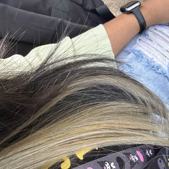 Luxe Salon - Yellow streaks - Hair Stylists Near Me - Mililani Town, Hawaii Luxe Salon - Yellow streaks - Hair Stylists Near Me - Mililani Town, Hawaii