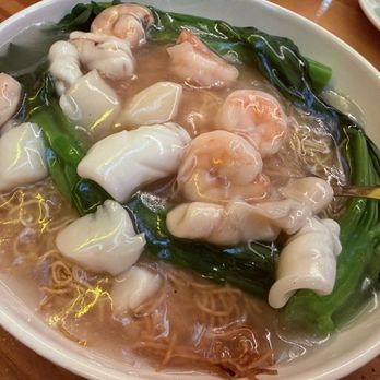 39 Prince Cafe - Pan Fried Noodles with Seafood - Dim Sum Near Me - Flushing, New York