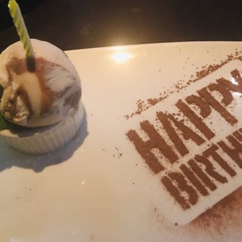 Yard House - Mini Peach Apple Cobbler - New American Near Me - Honolulu, Hawaii