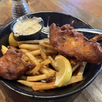 Flying Star Café - Fish and chips - Cafes Near Me - Albuquerque, New Mexico