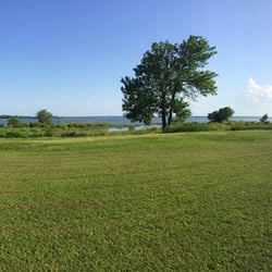Grand Country Lakeside RV Park