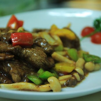 Le Pont de Sichuan - Bœuf aux champignons - Szechuan Near Me - Paris, 75 Le Pont de Sichuan - Bœuf aux champignons - Szechuan Near Me - Paris, 75