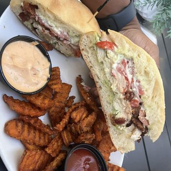 Perfect Pear Bistro - Chicken qnd Pesto Sandwich, Bacon, Avocado - New American Near Me - Tempe, Arizona