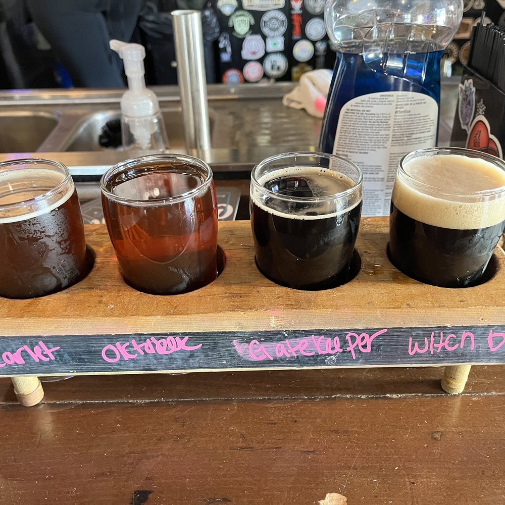 The Porter - 4 - 8 ounce beer flight. - Pubs Near Me - Hattiesburg, Mississippi The Porter - 4 - 8 ounce beer flight. - Pubs Near Me - Hattiesburg, Mississippi