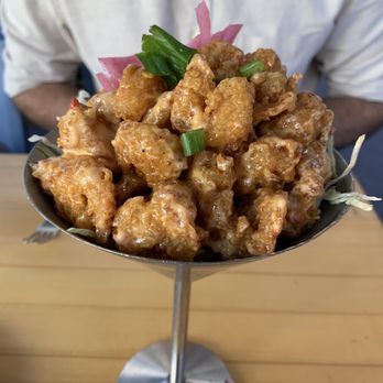 Down the Hatch Maui - Seafood Near Me - Lahaina, Hawaii