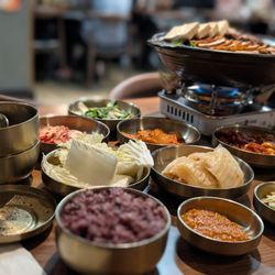 Yuk Dae Jang - Bassom  (M) Premium Bossam Boiled in Various Herbs