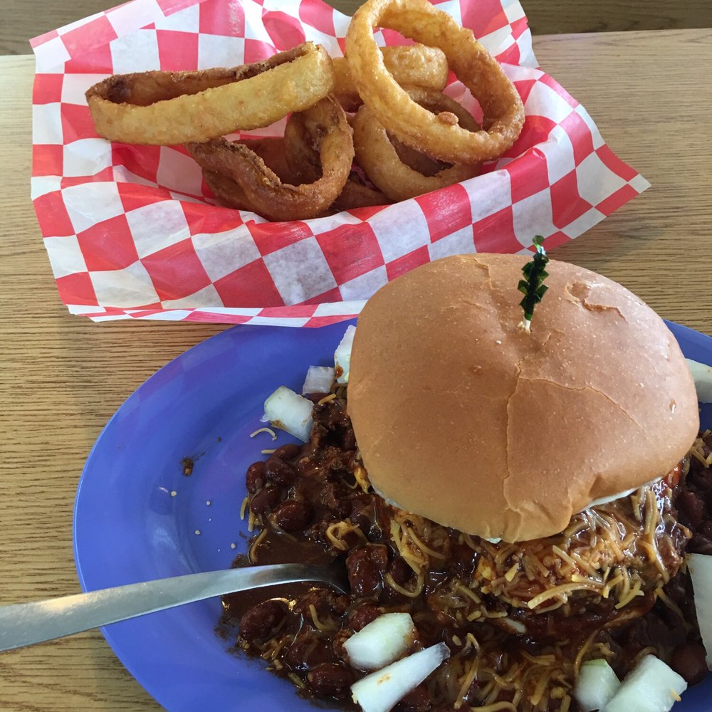 Small's Drive-In - Chili Cheeseburger and onion rings. - American Near Me - Athens, Tennessee Small's Drive-In - Chili Cheeseburger and onion rings. - American Near Me - Athens, Tennessee