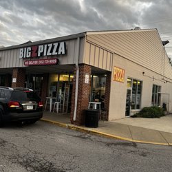 Big Z Pizza - Outside
