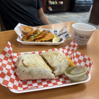 El Taco Rojo - Chicken burrito - Mexican Near Me - Bakersfield, California
