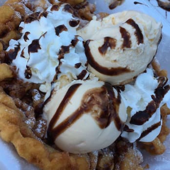 Xurro - Funnel Cake with ice cream - Desserts Near Me - Chicago, Illinois