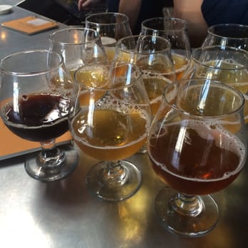 Fieldwork Brewing Co. - Lovely set - Breweries Near Me - Berkeley, California
