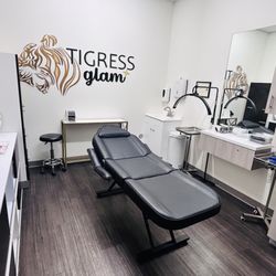TIGRESS glam