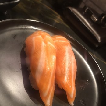 Oao - Sushi Bar & Grill at Wailea - Salmon nigiri - Sushi Bars Near Me - Kihei, Hawaii Oao - Sushi Bar & Grill at Wailea - Salmon nigiri - Sushi Bars Near Me - Kihei, Hawaii