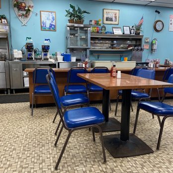 La Ports Pine Restaurant - Lots of seating with decent spacing - New American Near Me - Lockport, New York La Ports Pine Restaurant - Lots of seating with decent spacing - New American Near Me - Lockport, New York