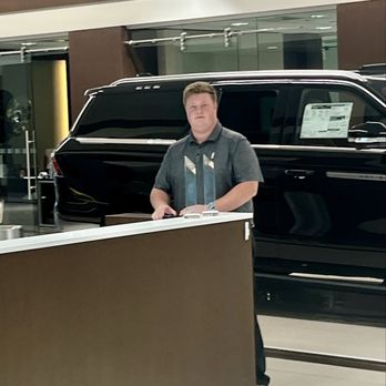 David McDavid Frisco Lincoln - Salesman who wouldn't help at all - Car Dealers Near Me - Frisco, Texas