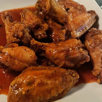 Bullys Restaurant & Pub - Jumbo Wings - American Near Me - Columbia, Pennsylvania Bullys Restaurant & Pub - Jumbo Wings - American Near Me - Columbia, Pennsylvania