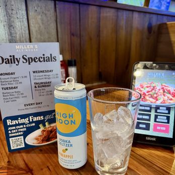 Miller's Ale House - Very refreshing pineapple High Noon - American Near Me - Fort Myers, Florida