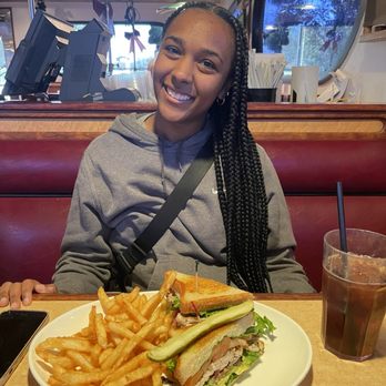Studio Diner - American Near Me - San Diego, California