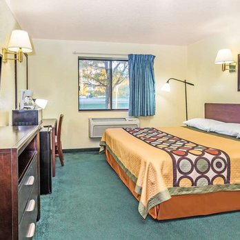Super 8 by Wyndham Greeley - 1 King Bed Room - Hotels Near Me - Greeley, Colorado Super 8 by Wyndham Greeley - 1 King Bed Room - Hotels Near Me - Greeley, Colorado