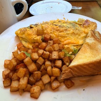Buttermilk Biscuit - Garden Harvest Omelet Peach Jam Cheese Grits - Breakfast & Brunch Near Me - Stonecrest, Georgia Buttermilk Biscuit - Garden Harvest Omelet Peach Jam Cheese Grits - Breakfast & Brunch Near Me - Stonecrest, Georgia