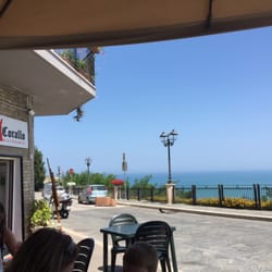 Il Corallo - The restaurant with view over the adriatic see