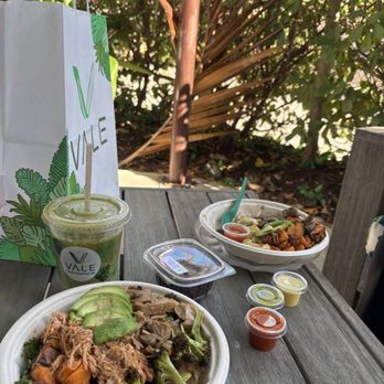 Vale Healthy Kitchen - BYO Regular Bowl & Steak & Eggs Breakfast Burrito - Acai Bowls Near Me - Fort Lauderdale, Florida Vale Healthy Kitchen - BYO Regular Bowl & Steak & Eggs Breakfast Burrito - Acai Bowls Near Me - Fort Lauderdale, Florida