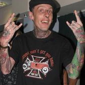 Alzone Tattoo studio - Tattoo Near Me - Gloucester, GLS