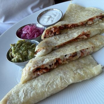 Dos Amantes - Chicken quesadillas - Seafood Near Me - Los Angeles, California