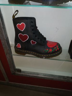 Dr. Martens Bedford Ave. by null