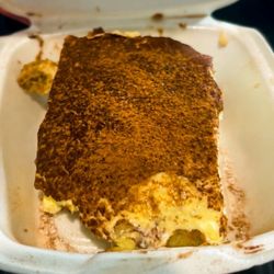 Amore's Pizza and Pasta - Tiramisu