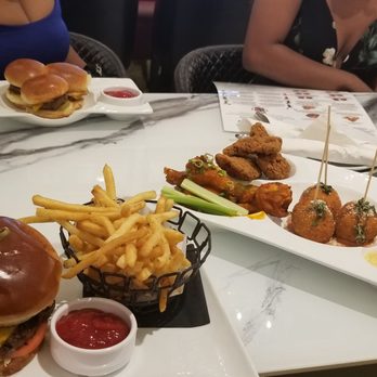 Sugar Factory Express - Desserts Near Me - Bloomington, Minnesota