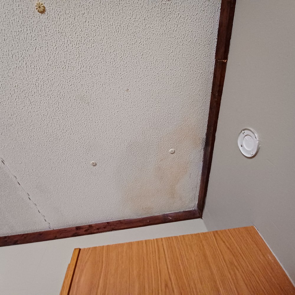 Cabins In Hocking - Leaking ceiling - Vacation Rentals Near Me - Logan, Ohio Cabins In Hocking - Leaking ceiling - Vacation Rentals Near Me - Logan, Ohio