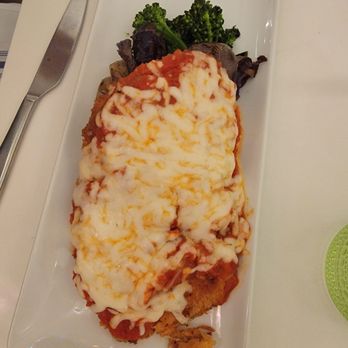 Limoncello - Chicken parmesan - Italian Near Me - La Mesa, California