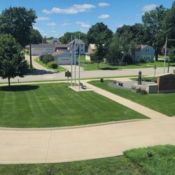 Mitchell County Courthouse - Courtyard