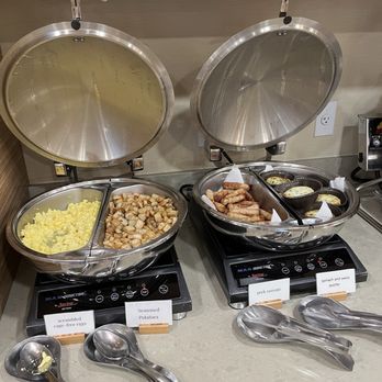 TownePlace Suites - Waffle station - Hotels Near Me - Venice, Florida TownePlace Suites - Waffle station - Hotels Near Me - Venice, Florida
