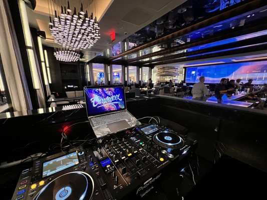 Electra Cocktail Club by null