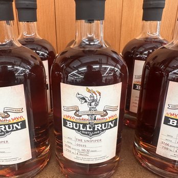 Bull Run Distillery - Bull Run Distillery Unipiper blend - Distilleries Near Me - Portland, Oregon Bull Run Distillery - Bull Run Distillery Unipiper blend - Distilleries Near Me - Portland, Oregon