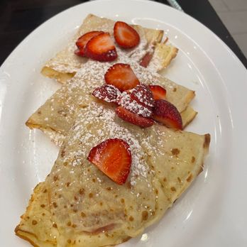 Bread & Chocolate - Strawberries and Cream Crepe - Breakfast & Brunch Near Me - Washington, DC, District of Columbia